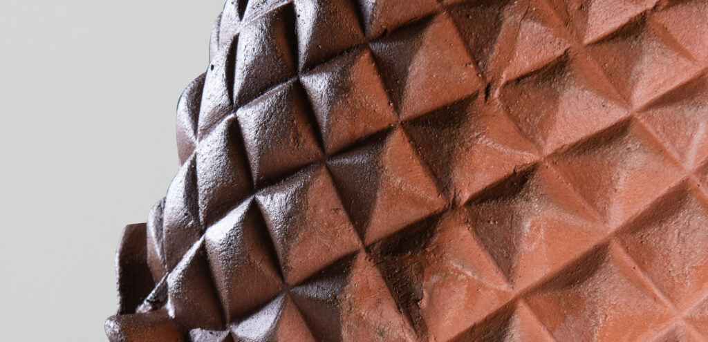 GARDEN HERITAGE – PINEAPPLES AND BALL FINIALS