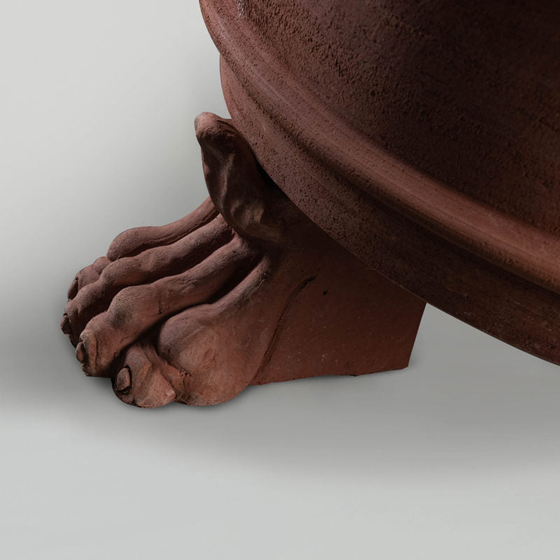 Grand Cosimo Vase with Lion Feet | Terracotta
